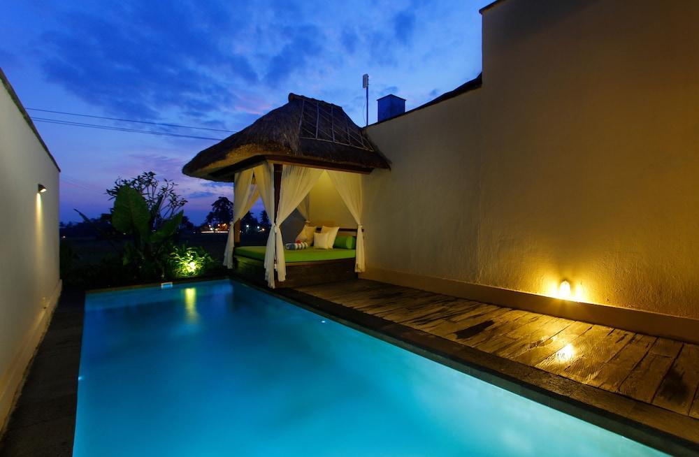 Alam Puisi Villa Ubud Eksteriør billede